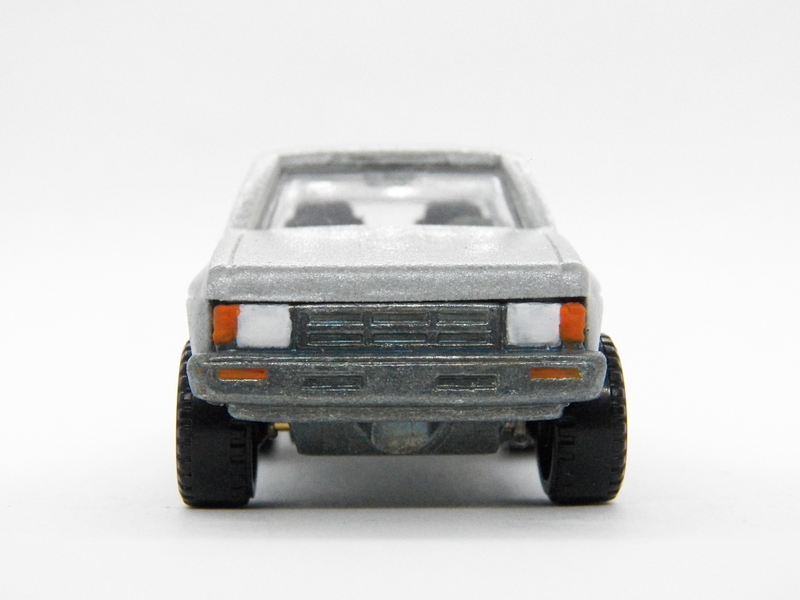 Illustration for article titled RadCast 2018 1st Gen Nissan Pathfinder